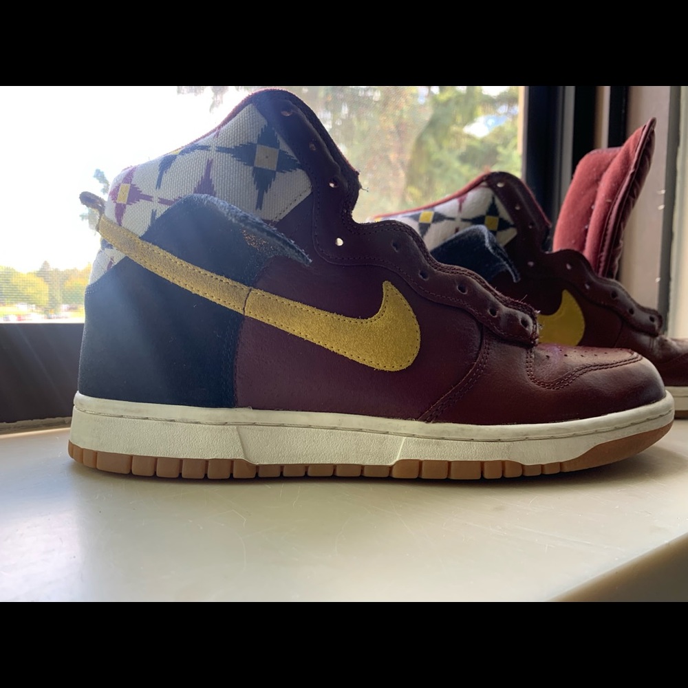 Amazing quality Nike Dunk High Aztec 2011 release